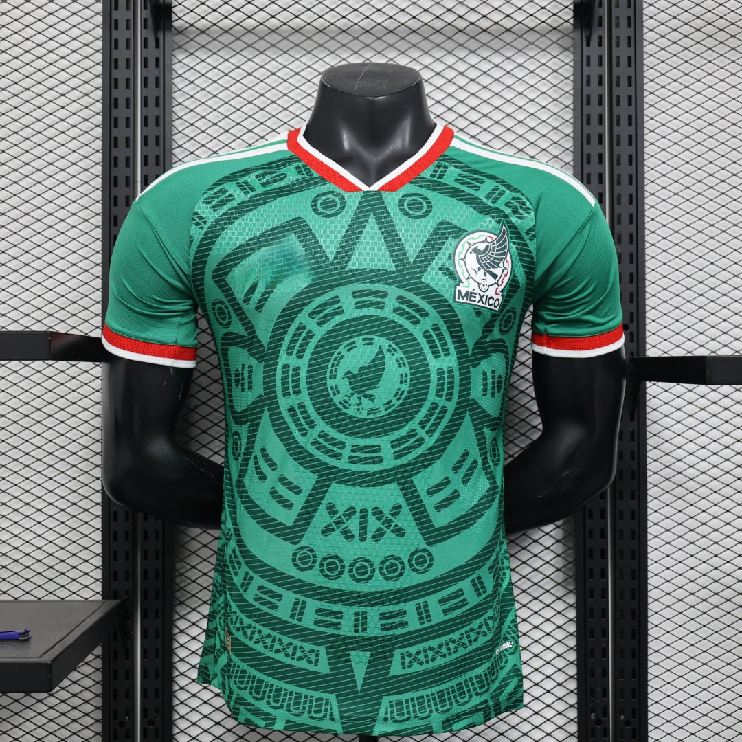 Jugador de la camiseta local de México, temporada 25/26