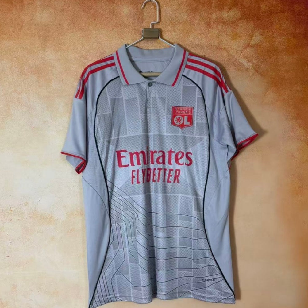 Tercera equipación del Lyon 25/26