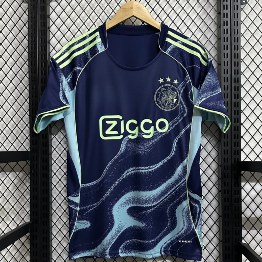 Camiseta de visitante del Ajax 25/26