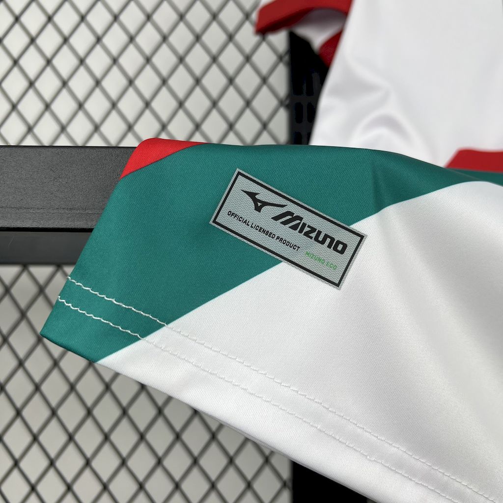 Camiseta local del FC Augsburg 2025/26