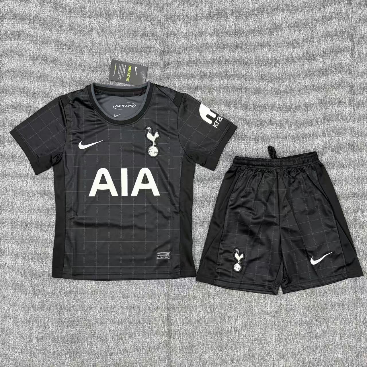 Equipación infantil visitante del Tottenham 25/26