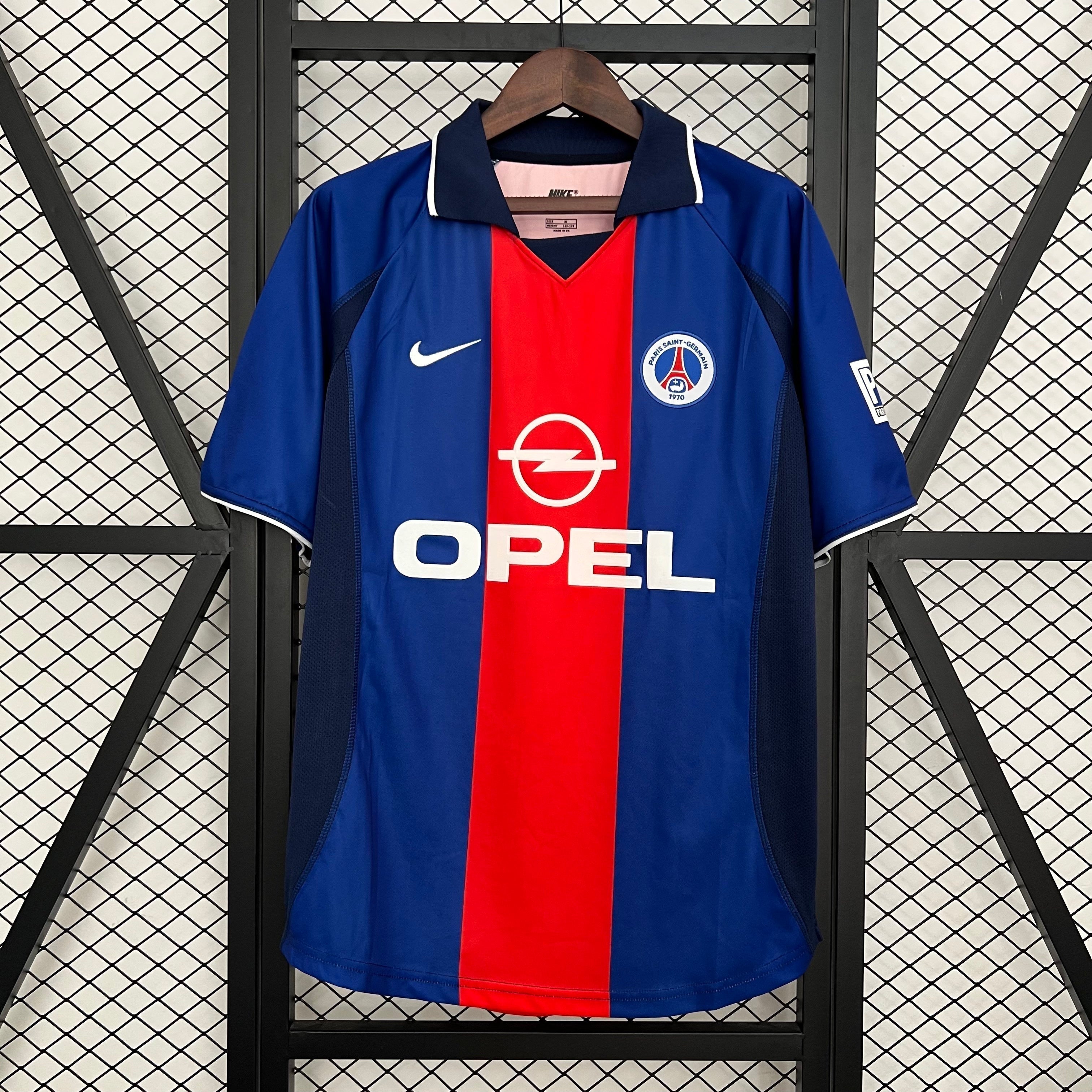 Camiseta retro del PSG de la temporada 2000/01