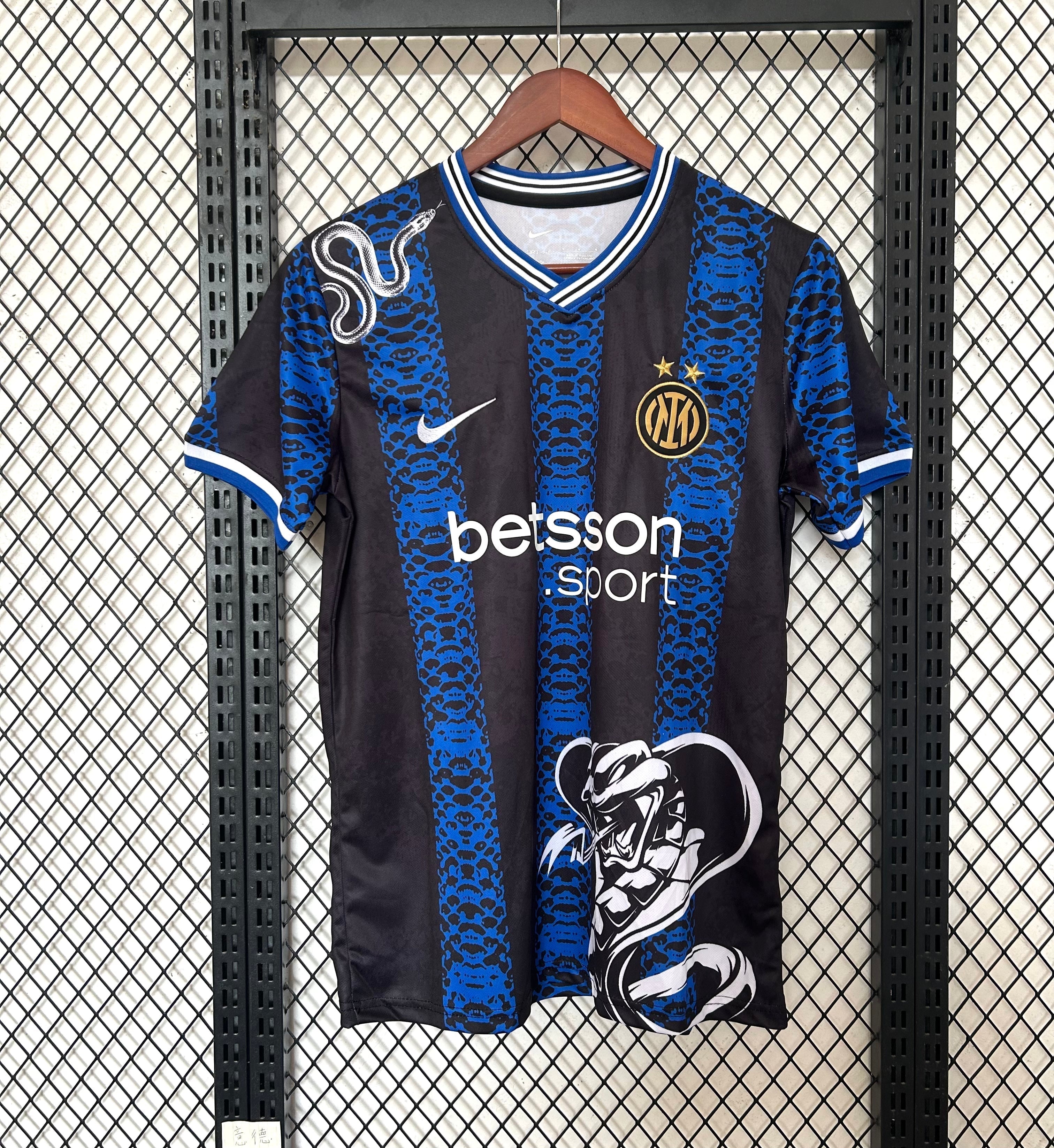 Camiseta del Inter de Milán edición especial Serpiente 24/25