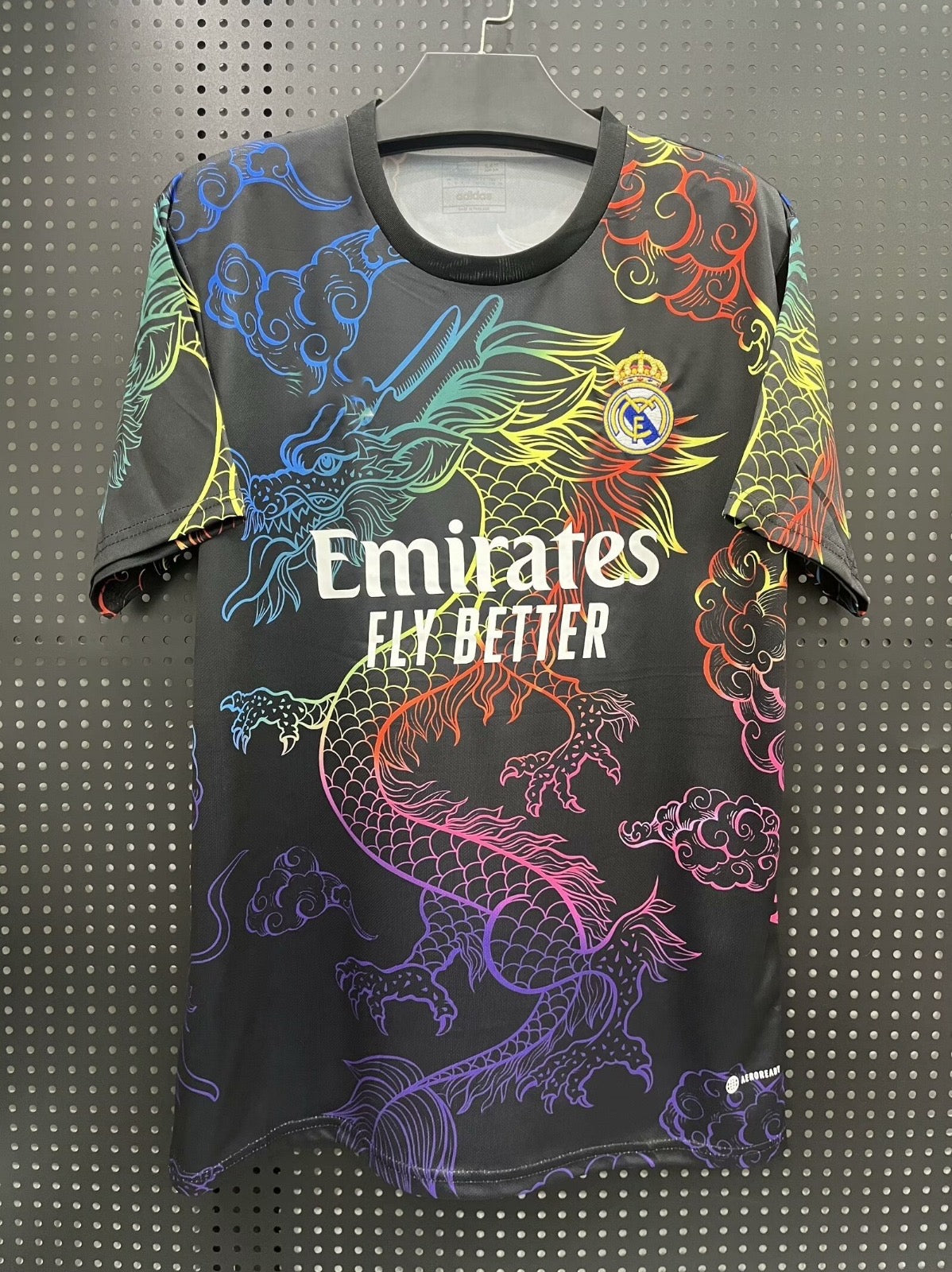 Camiseta negra de edición especial del Real Madrid 24/25