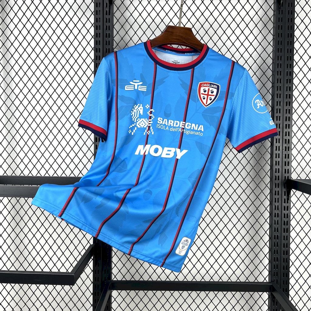 Tercera equipación del Cagliari 2025/26