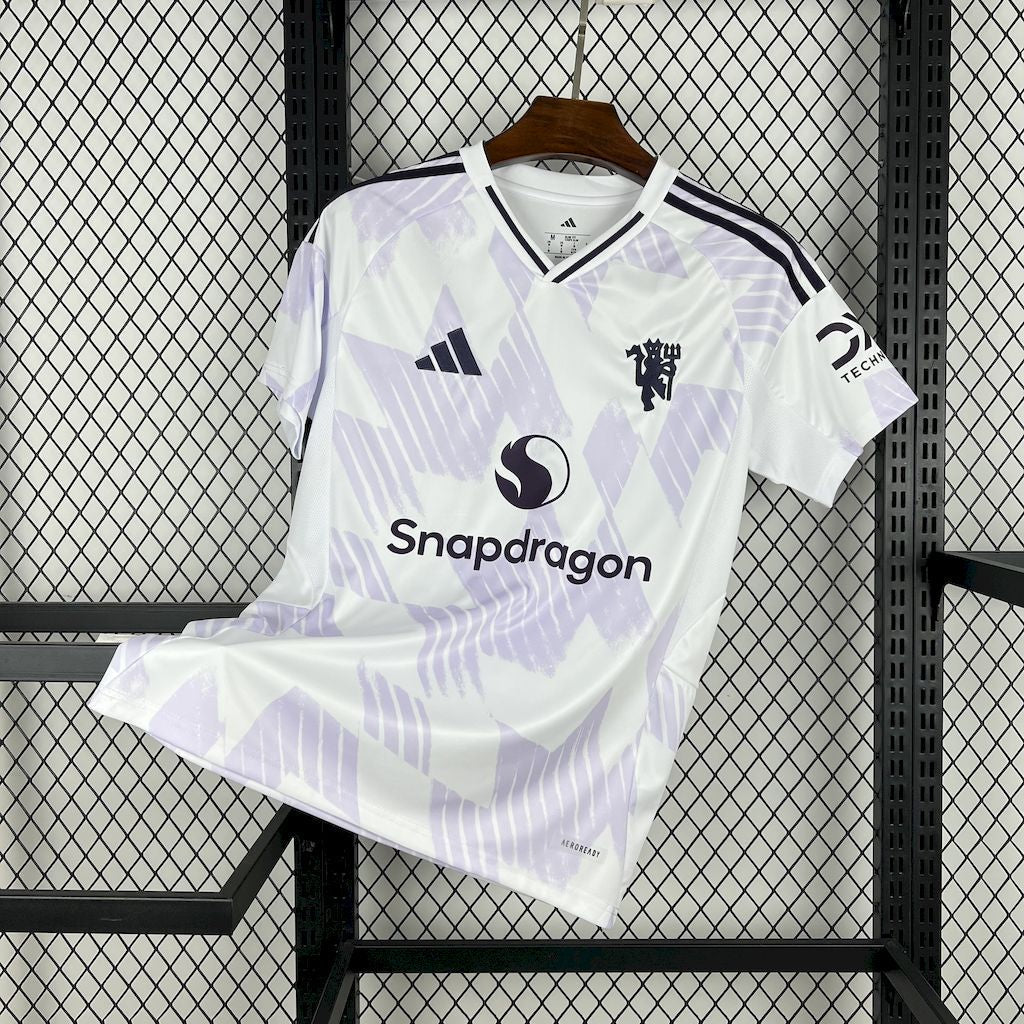 Camiseta de visitante del Manchester United 2025/26