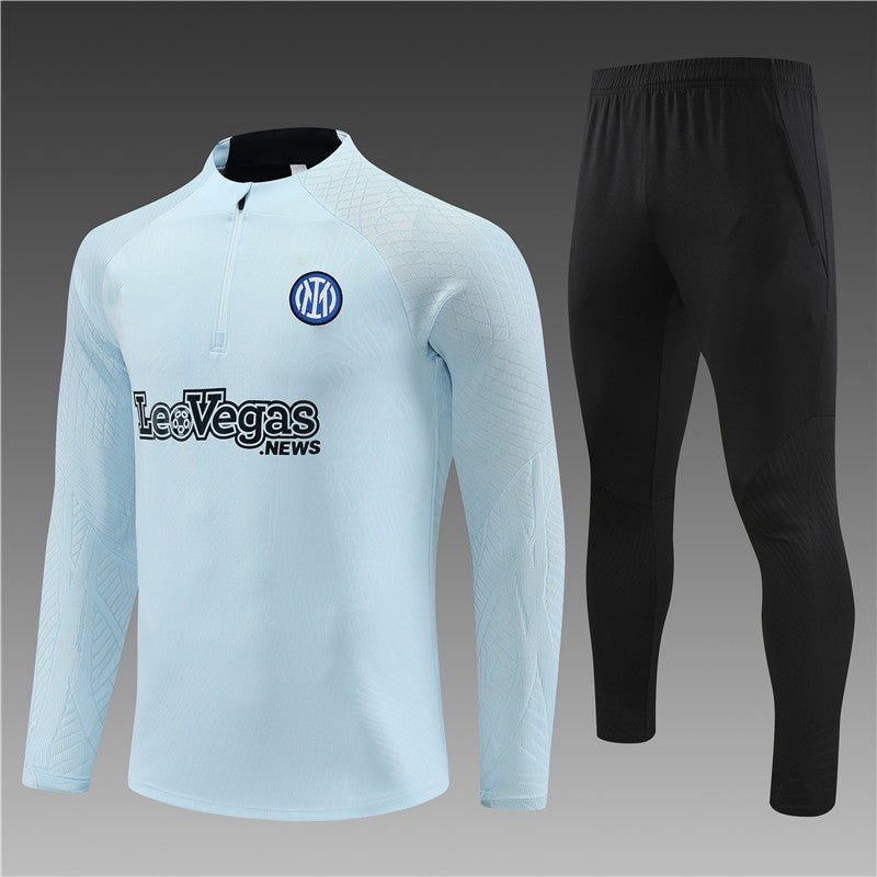 Equipación azul claro del Inter de Milán 2023-2024