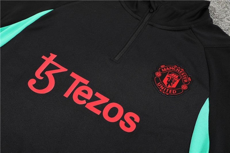 Conjunto negro y rojo del Manchester United 2023-2024