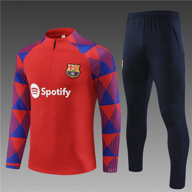 Equipación roja y azul del FC Barcelona 2023-2024