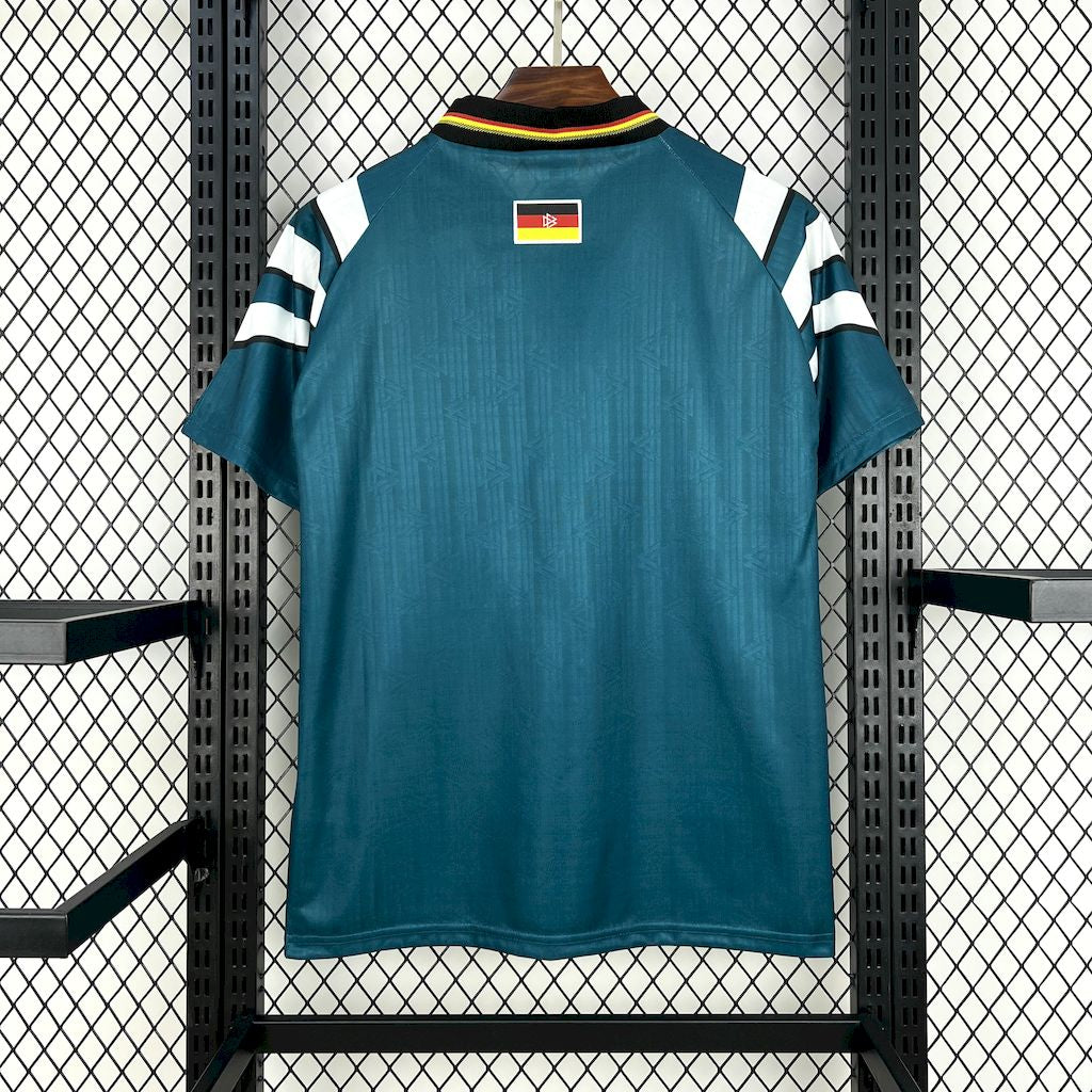 Camiseta retro de visitante de Alemania 1996