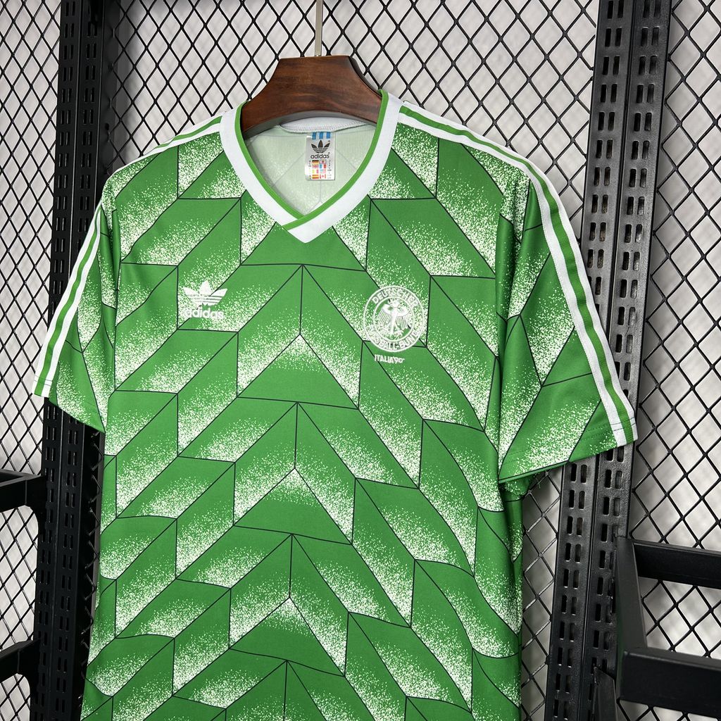 Camiseta retro de visitante de Alemania 1990