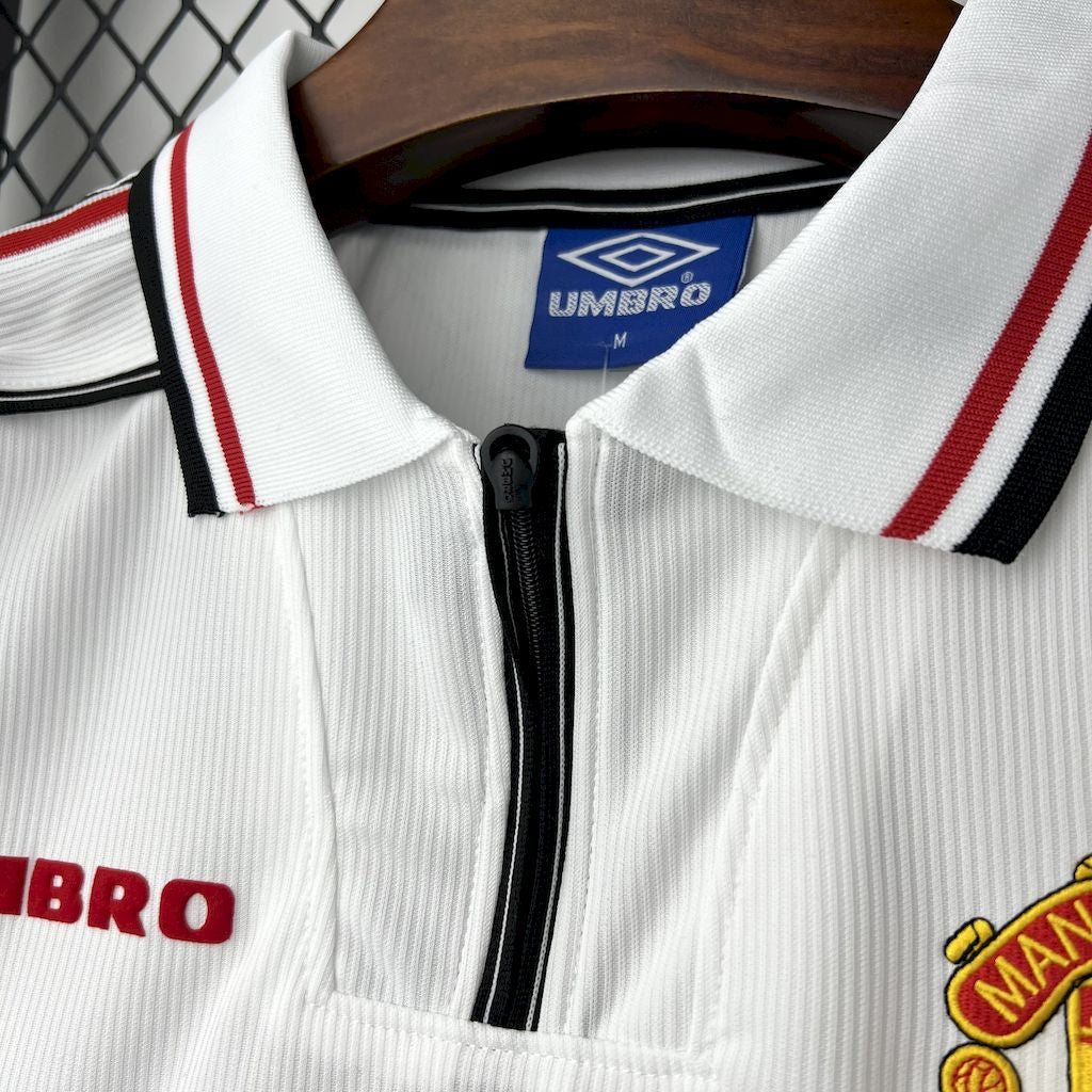 Camiseta retro de visitante del Manchester United 1998/99