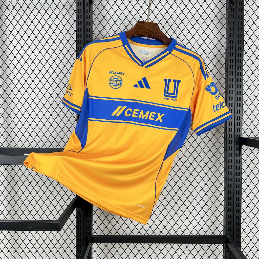 Camiseta de local de Tigres 2025/26
