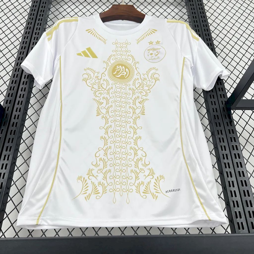 Camiseta de Argelia edición oro blanco Karakou 2024/25