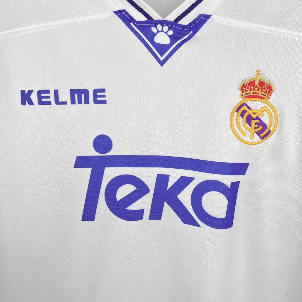 Camiseta retro del Real Madrid (temporada 1996/97)
