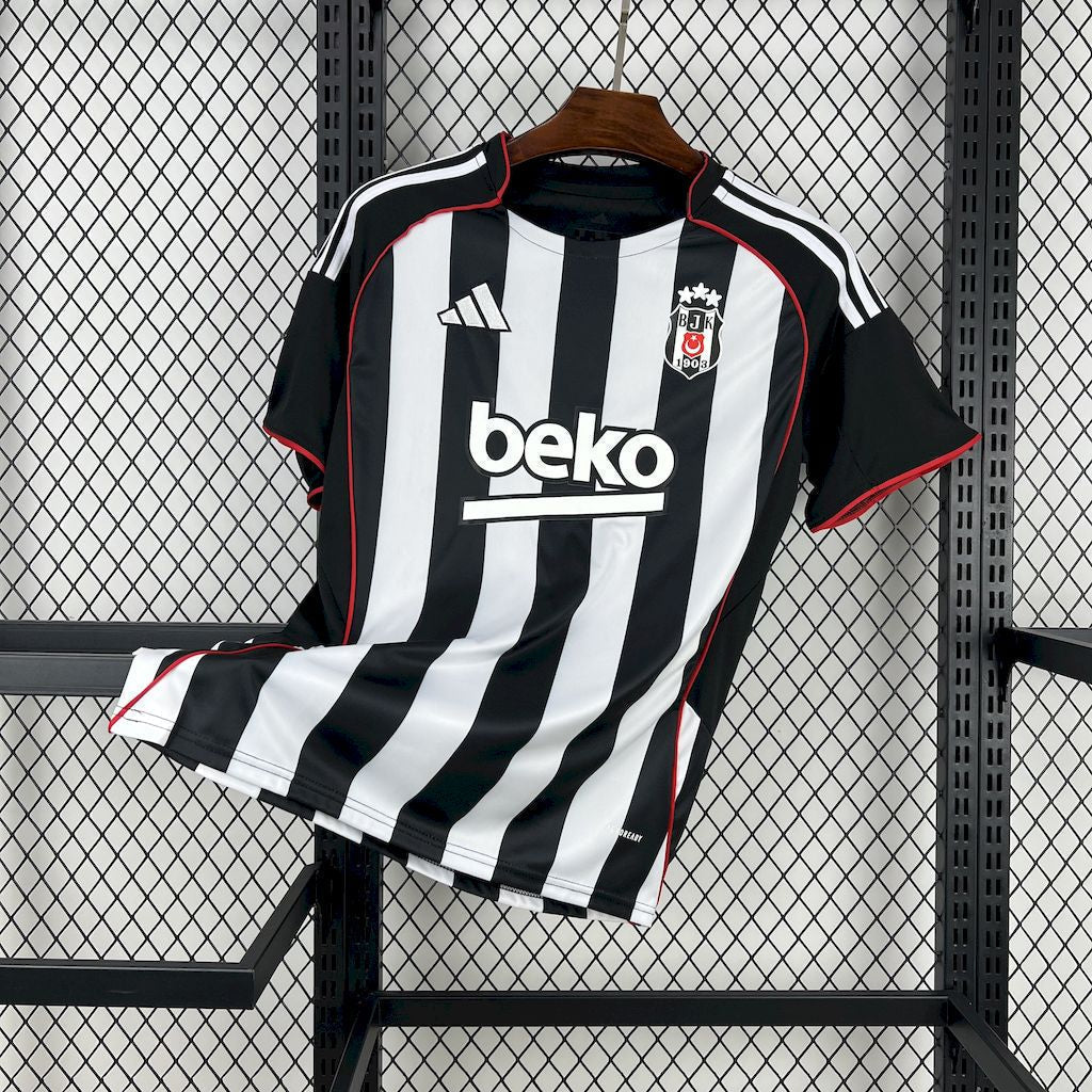 Camiseta visitante del Besiktas 2025/26