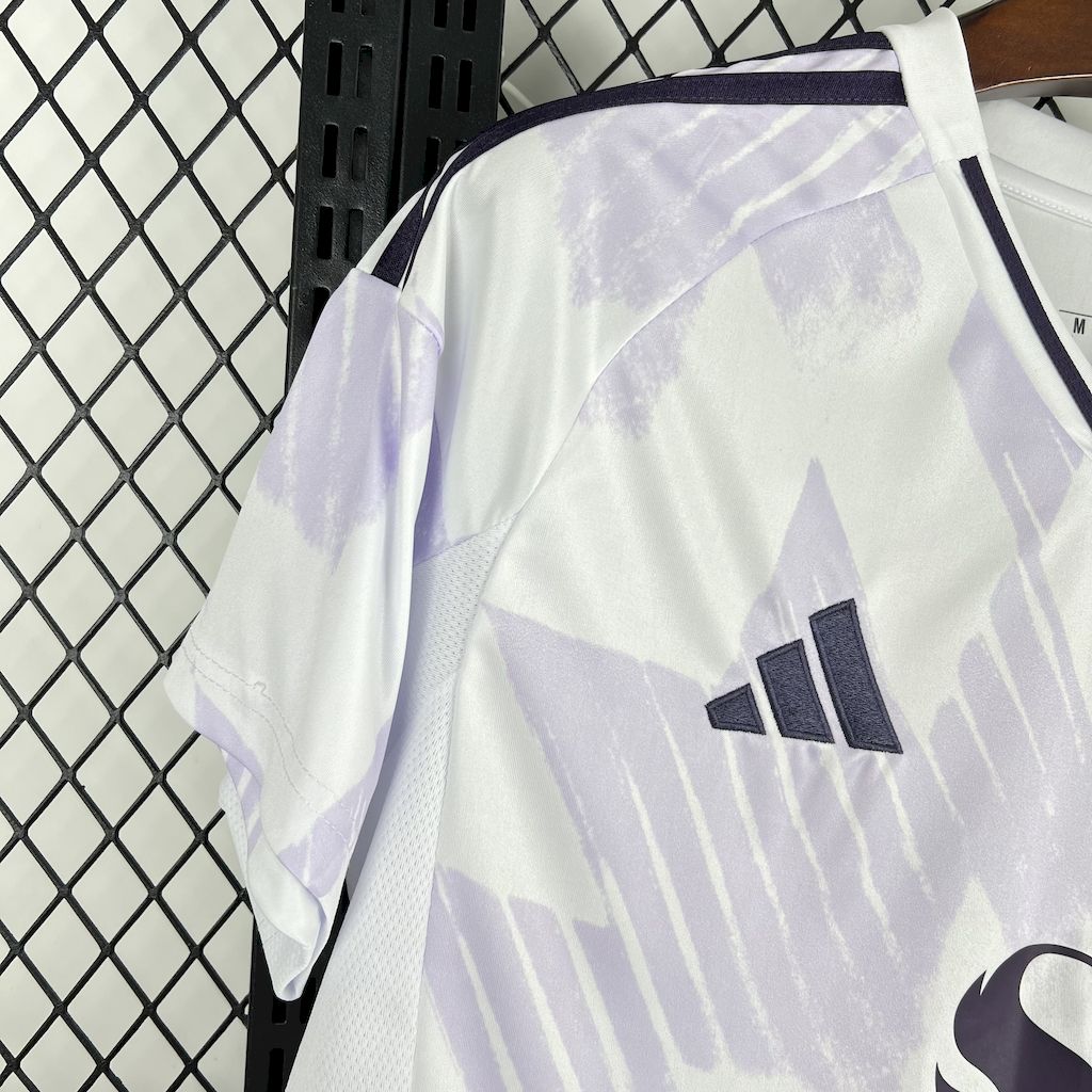 Camiseta de visitante del Manchester United 2025/26