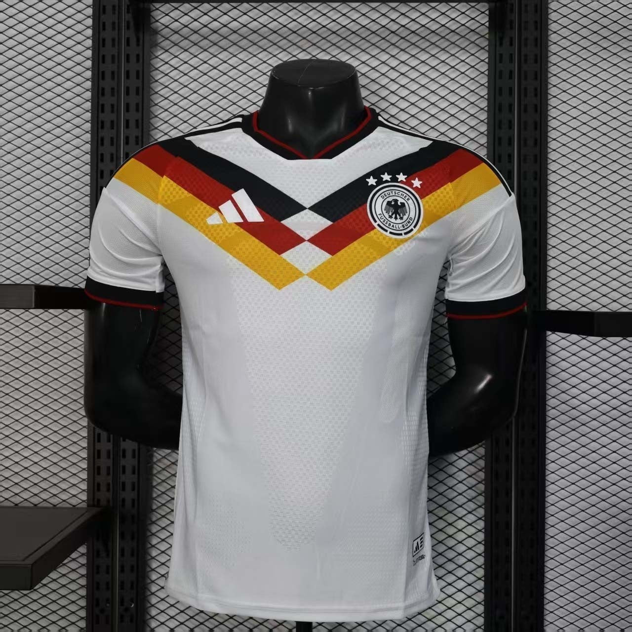 Equipación local de Alemania para el Mundial de 2026