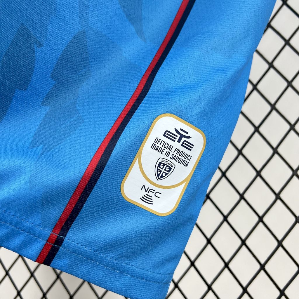 Tercera equipación del Cagliari 2025/26