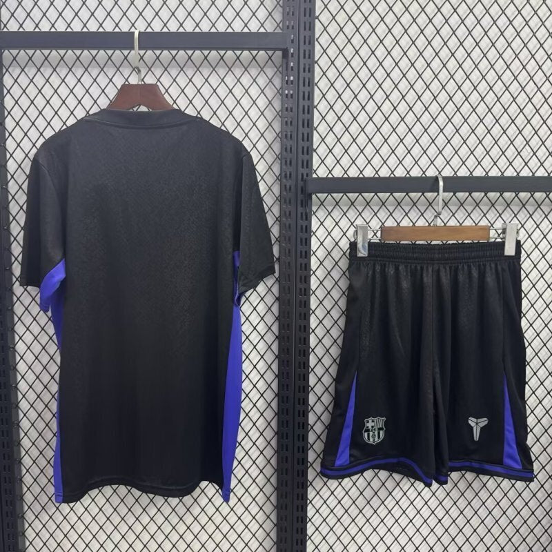 Conjunto infantil Barcelona negro especial 25/26