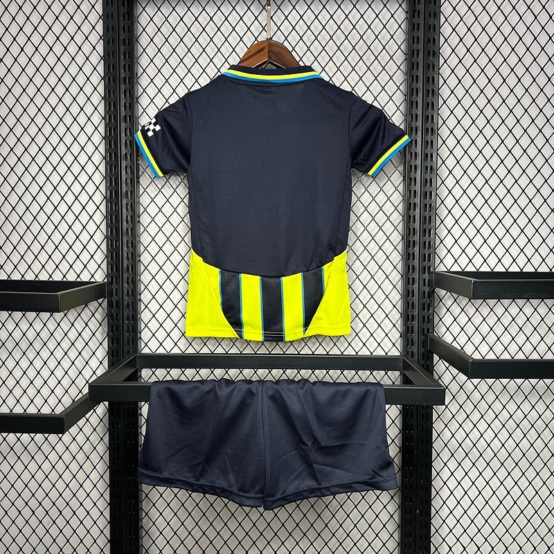 Equipación infantil del Manchester City para la temporada 24/25