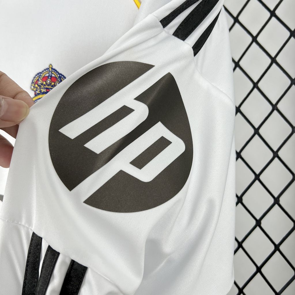 Camiseta de manga larga del Real Madrid 2025/26