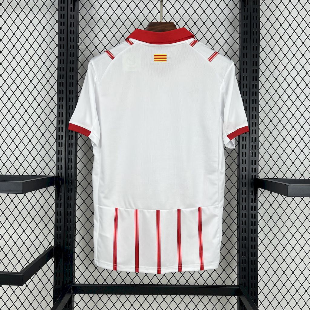 Camiseta local del Girona 2025/26