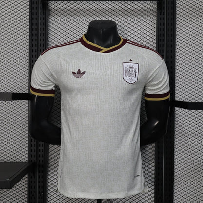 Equipación visitante de España para el Mundial 2026