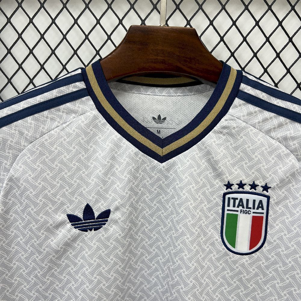Equipación visitante de Italia para el Mundial 2026