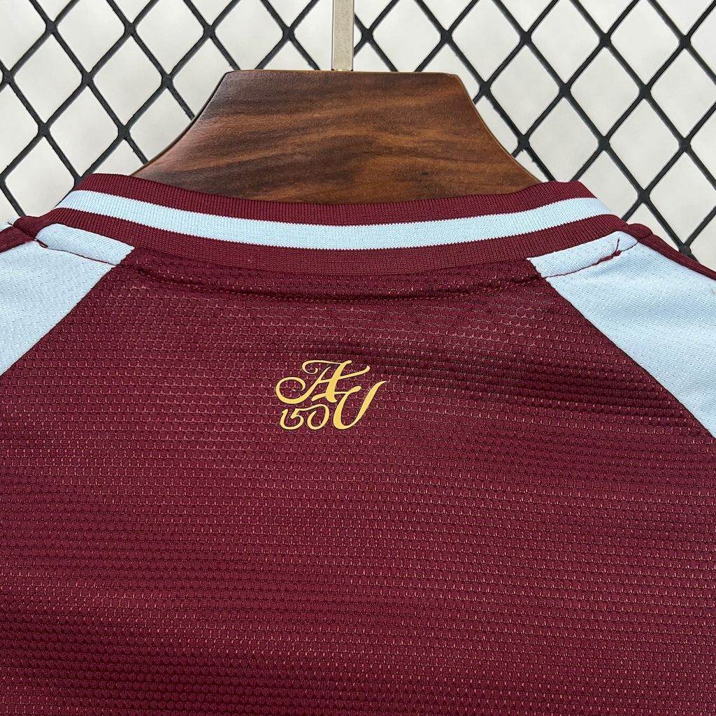 Camiseta local del Aston Villa 2025/26