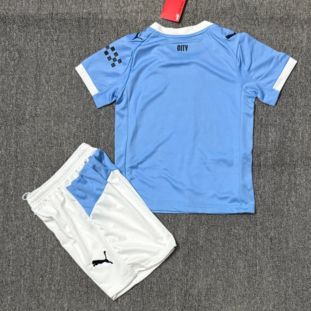Equipación local del Manchester City 25/26 para niños