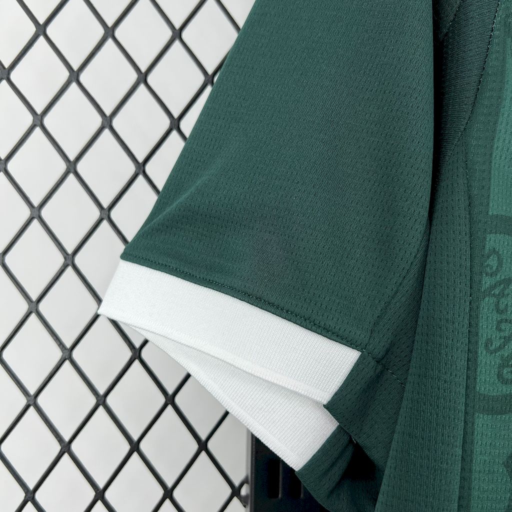 Camiseta local del Plymouth Argyle FC para la temporada 2025/26