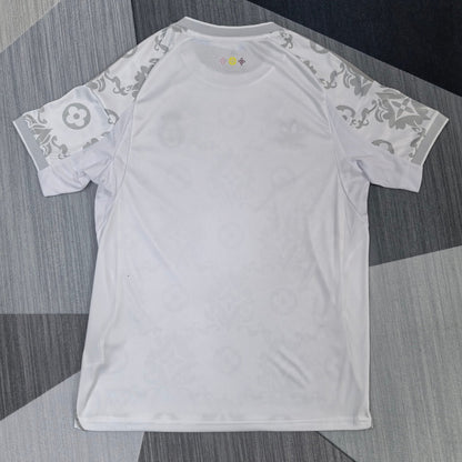 Camiseta especial del Real Madrid LV 25/26