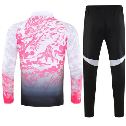 Conjunto dragón rosa del Real Madrid 25/26