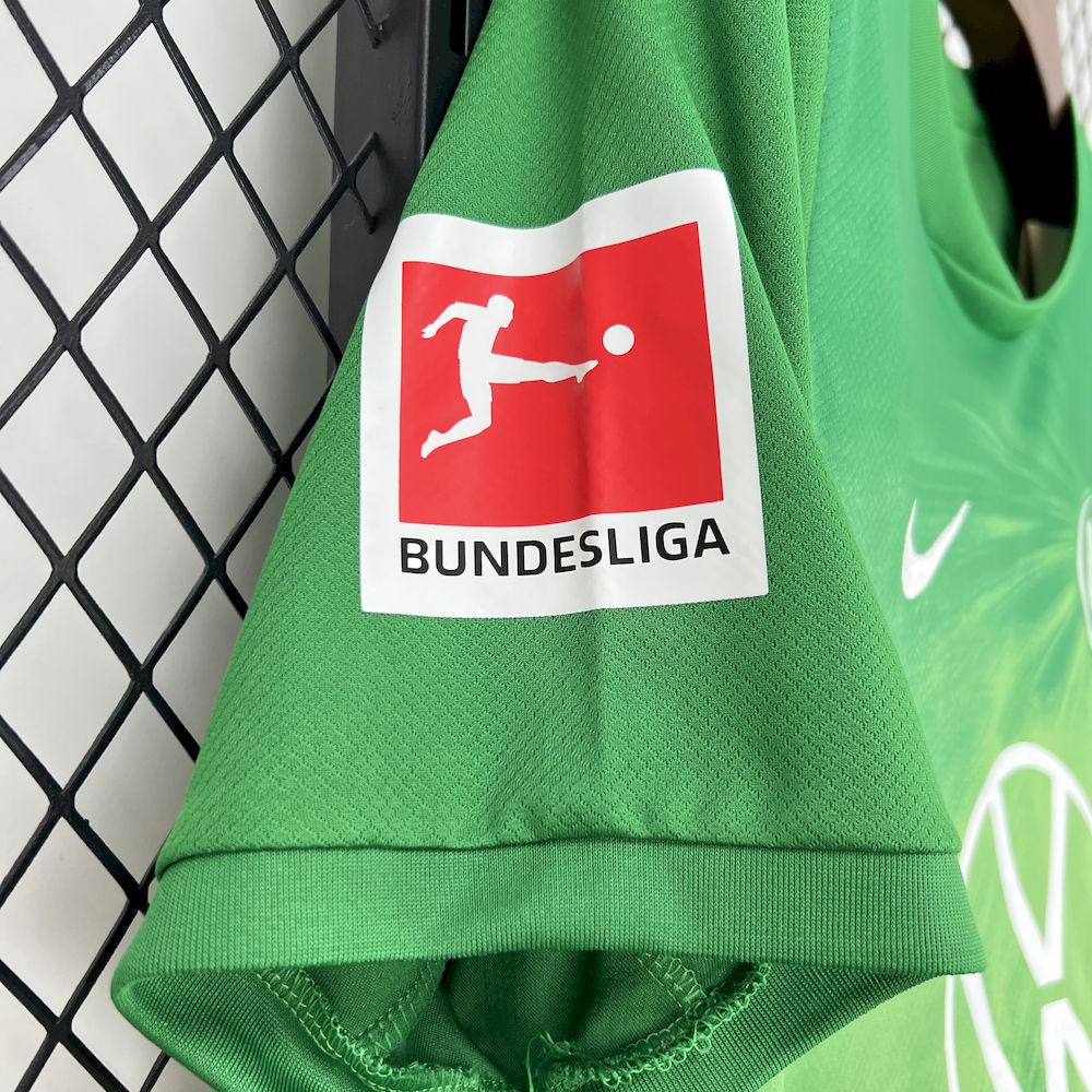 Camiseta local del Wolfsburg 2025/26