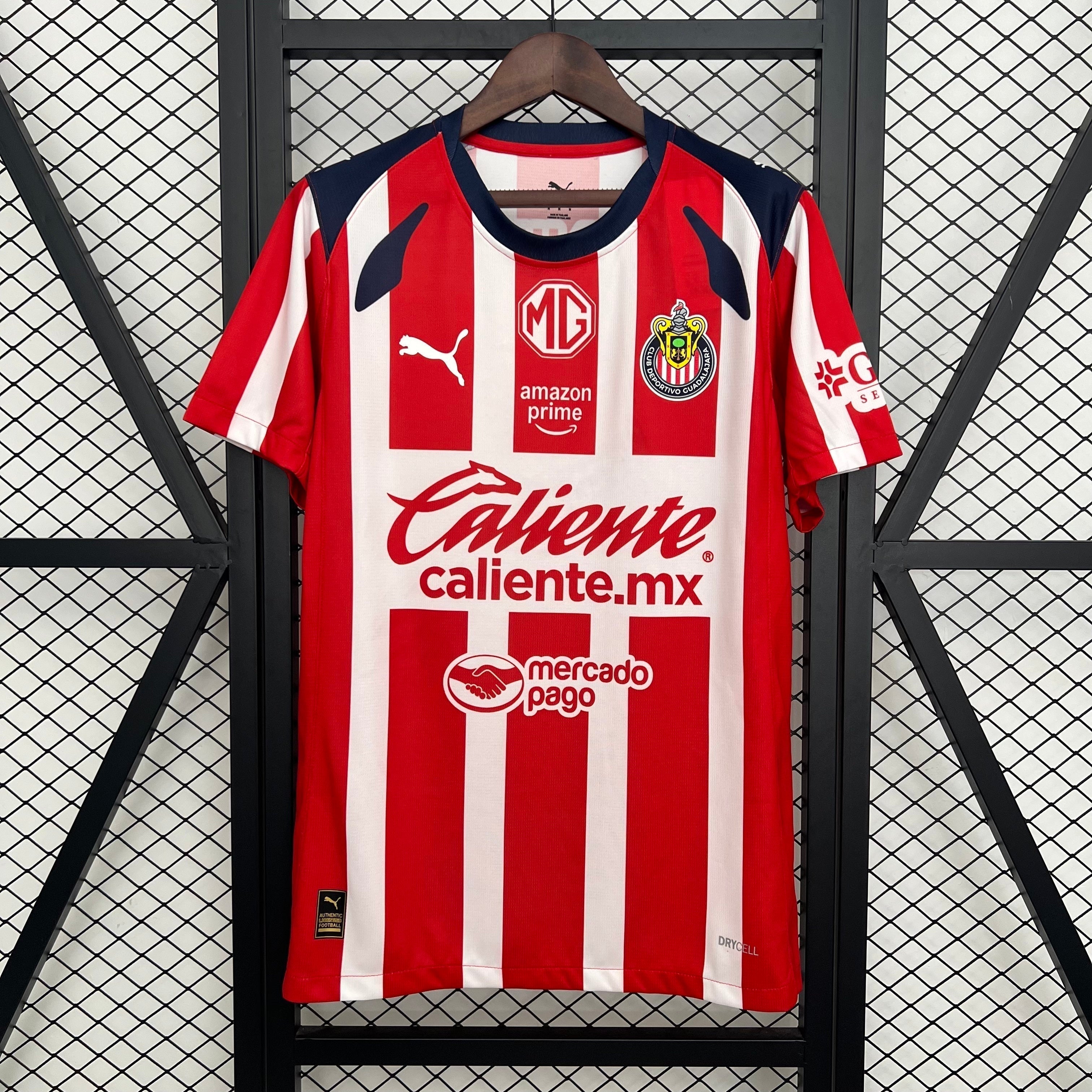Camiseta local de Chivas 2025/26