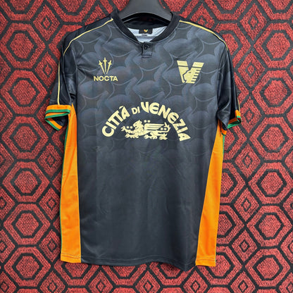 Camiseta especial de local del Venezia 24/25
