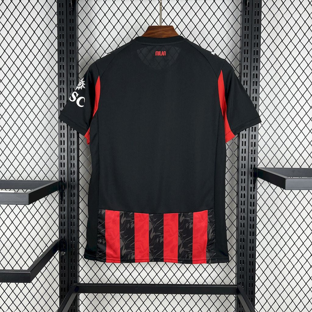 Camiseta local del AC Milan 2025/26