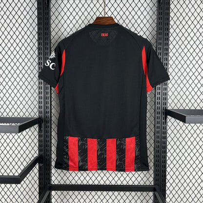 Camiseta local del AC Milan 2025/26