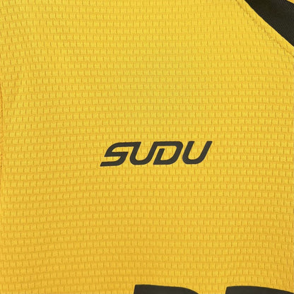 Camiseta local de los Wolves 2025/26