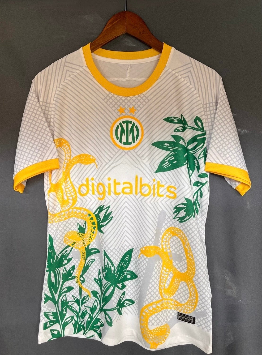 Camiseta blanca del Inter de Milán 24/25 Edición Especial Serpiente