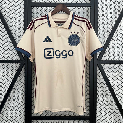 Tercera equipación del Ajax para la temporada 2025/26