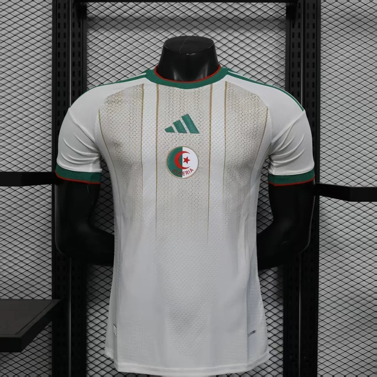 Equipación local de Argelia para el Mundial 2026