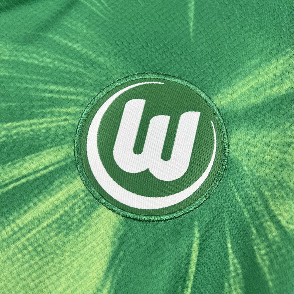 Camiseta local del Wolfsburg 2025/26