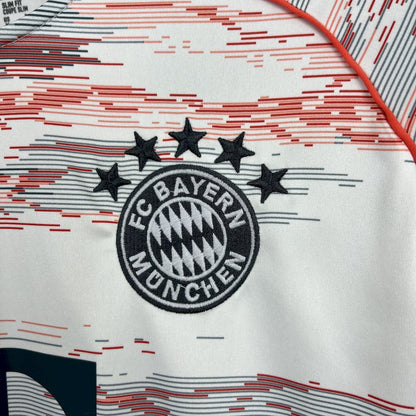 Camiseta de visitante del Bayern de Múnich 2025/26