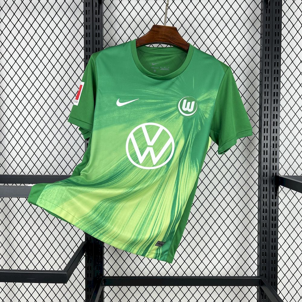 Camiseta local del Wolfsburg 2025/26