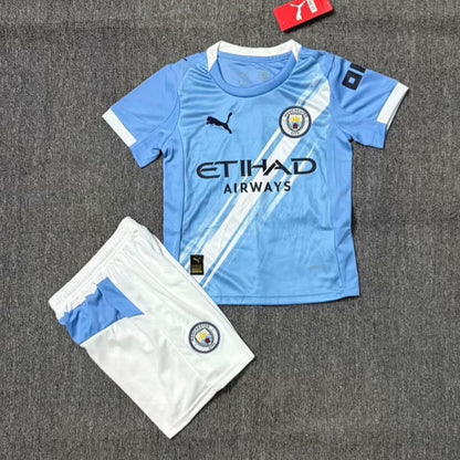 Equipación local del Manchester City 25/26 para niños