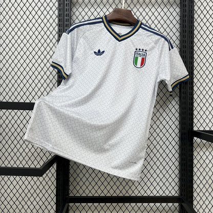 Equipación visitante de Italia para el Mundial 2026