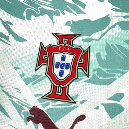 Equipación visitante de Portugal para el Mundial 2026