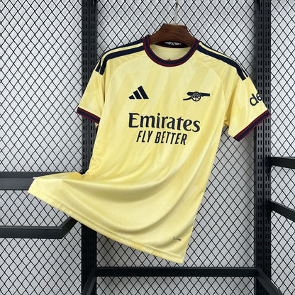 Tercera equipación del Arsenal 2026/2027